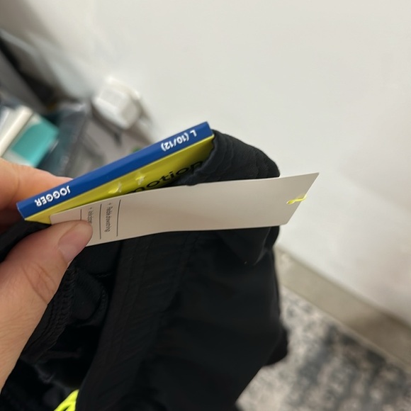 All in motion jogger - Picture 2 of 2